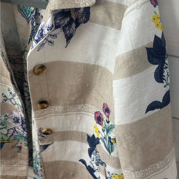 Chico’s Textured Striped Floral Jacket in size 10 Petite - Picture 4 of 11
